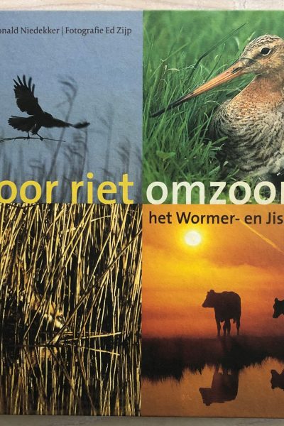 Door riet omzoomd
