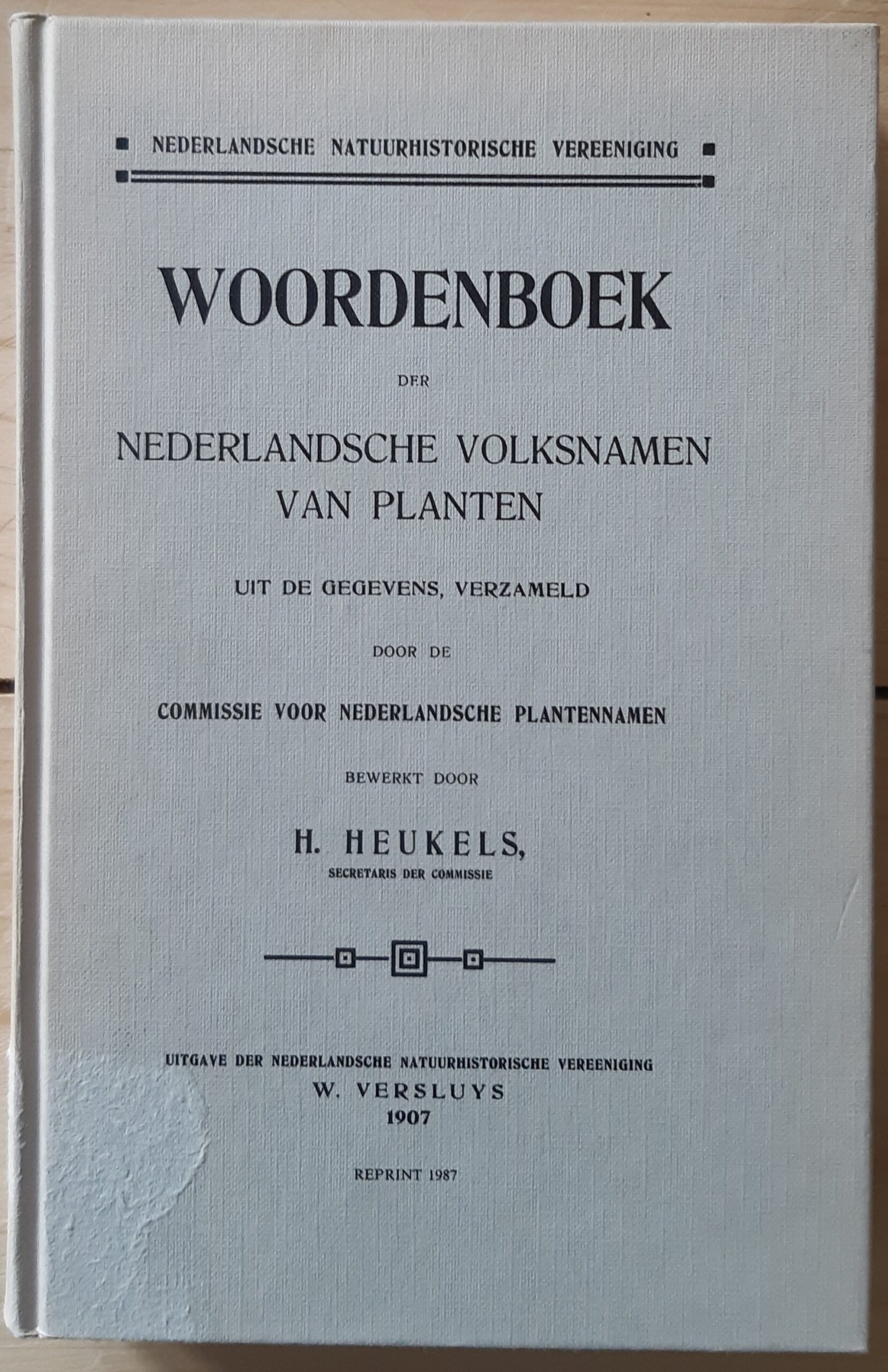 Woordenboek der Nederlandse Volksnamen van Planten